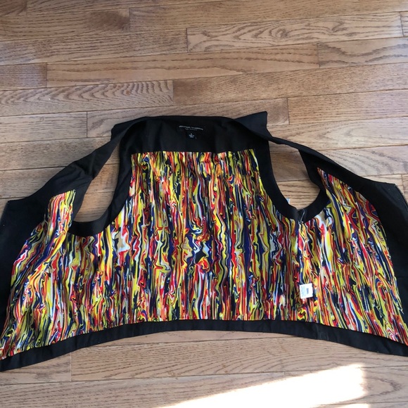 Vest - Picture 4 of 6